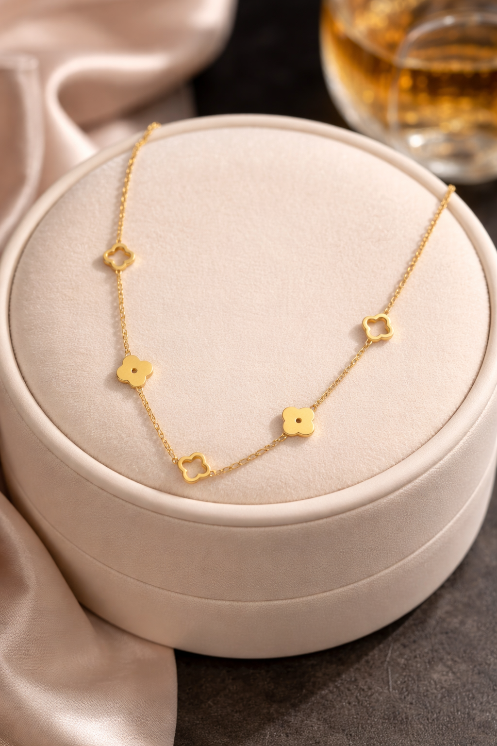 Minimal Four-Leaf Clover Necklace in Stainless Steel