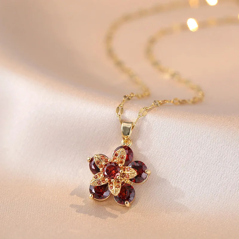 Shiny Zircon Romantic Flower Pendant Necklace
